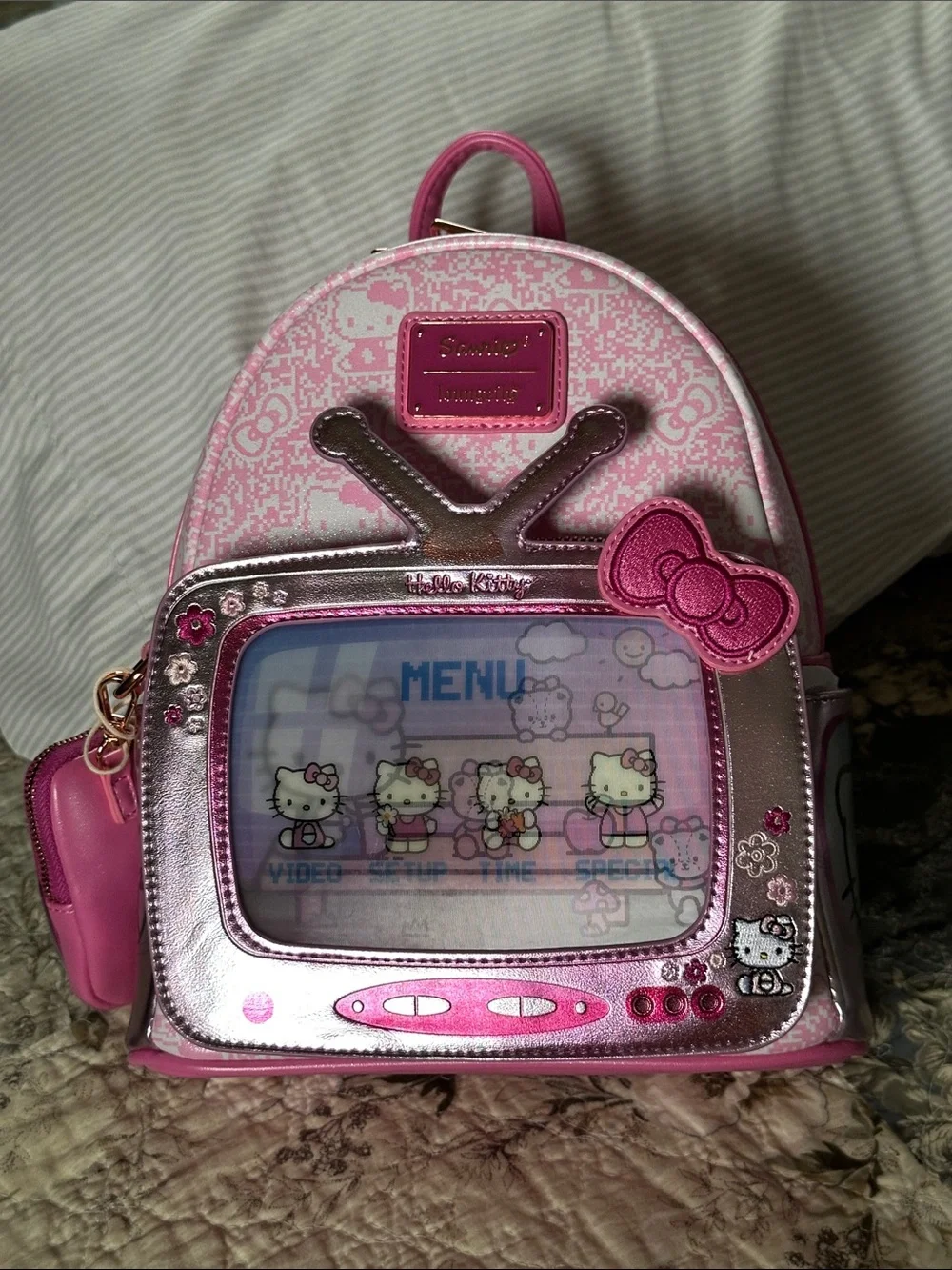 Cute Loungefly featuring Hello Kitty, lenticular, new with tags